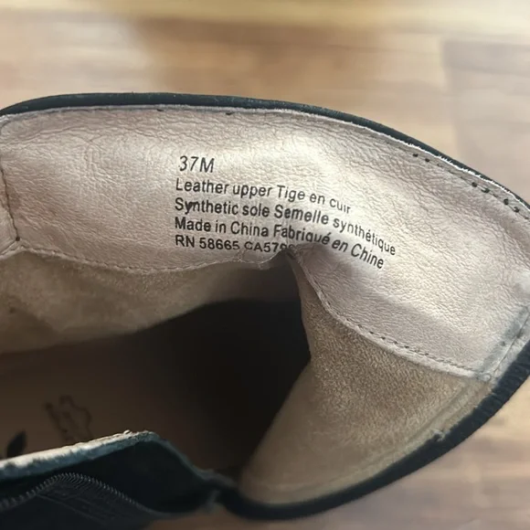 Gorgeous pair wedge black booties biala brand leather upper size 7 comfortable - Picture 6 of 10